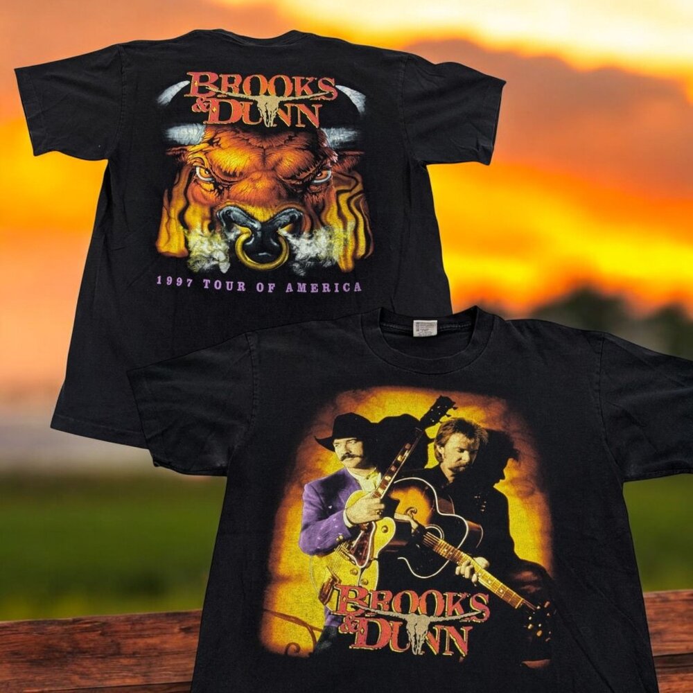 Vintage 90's RARE Brooks & Dunn 1997 Concert Rodeo Bull Tour America T-Shirt XL